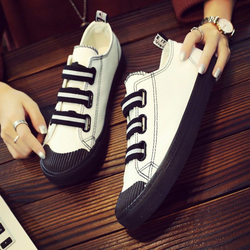 Korean Style Slip-On Canvas Sh - Street Fashion Vibes 评论和价格