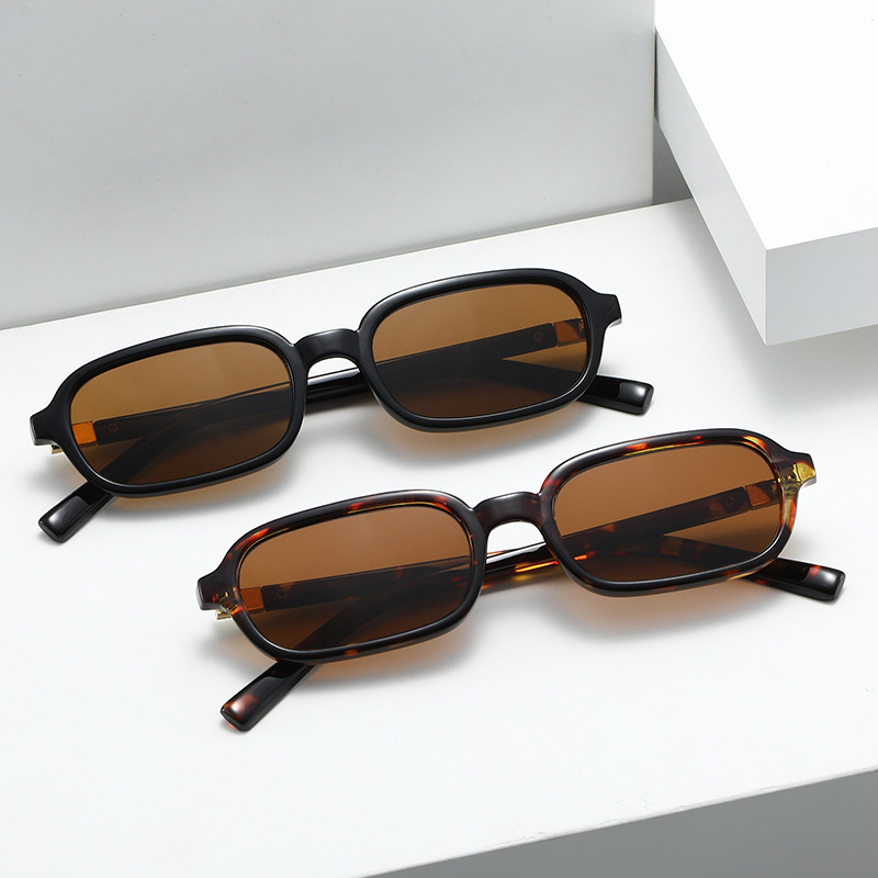 New Small Square Frame Sunglas - Street Fashion High End 评论和价格